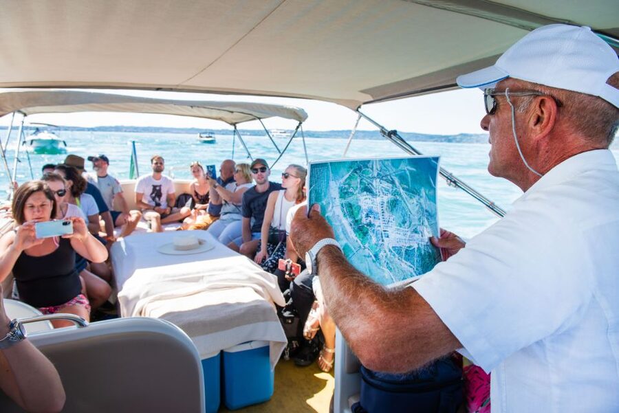 Sirmione: Scenic Afternoon Boat Cruise with Prosecco & Snack - Salò one-hour stop: how the promenade changes the pace