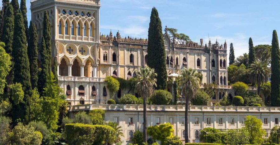 Sirmione: Scenic Afternoon Boat Cruise with Prosecco & Snack - Speedy boat route, Callas villa, and the rocky Jamaica beach