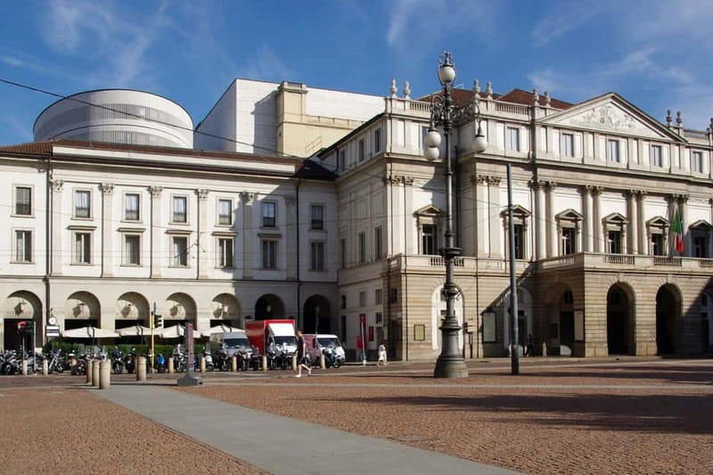 Skip-the-Line Duomo & La Scala Museum Tour + Hop On Hop Off - Skip-the-line tickets, small groups, and the audio reality check