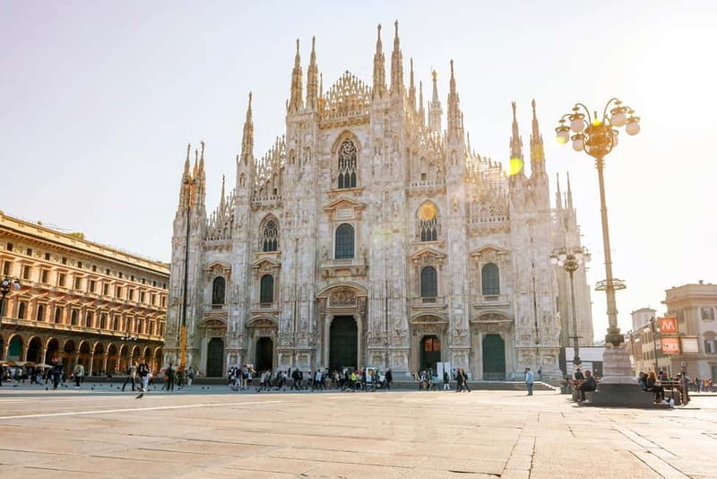 Skip-the-Line Duomo & La Scala Museum Tour + Hop On Hop Off - Duomo first or La Scala first, and how to actually find your group