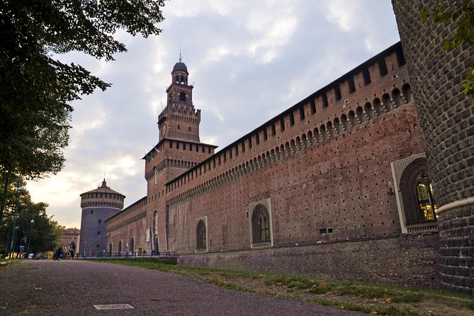 Skip the Line: Essential Milan Tour Including Da Vinci's 'The Last Supper' - Piazza Santa Maria delle Grazie: the short walk that leads to a timed experience