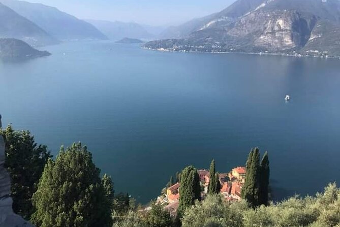 Small-Group Lake Como Experience with boat and van, from Milan - Milan start, then the jump to Varenna by train