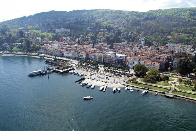 Stresa: 1-Day 3 Borromean Islands Hop-On Hop-Off Boat Tour - What the Onboard Commentary Adds (So the Day Feels Coherent)