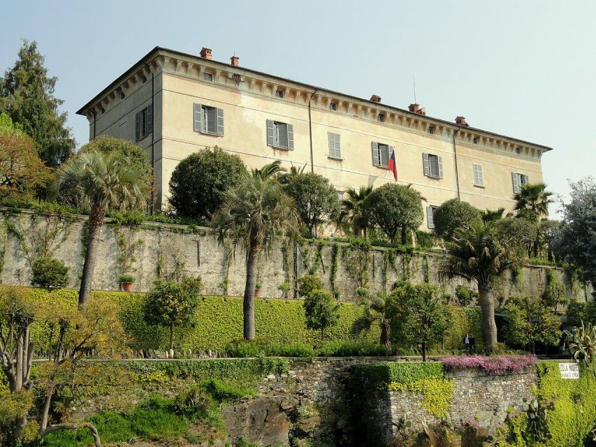 Stresa: 3 Borromean Islands Boat Tour - Isola Pescatori village lunch: fishers, shops, and winding alley energy