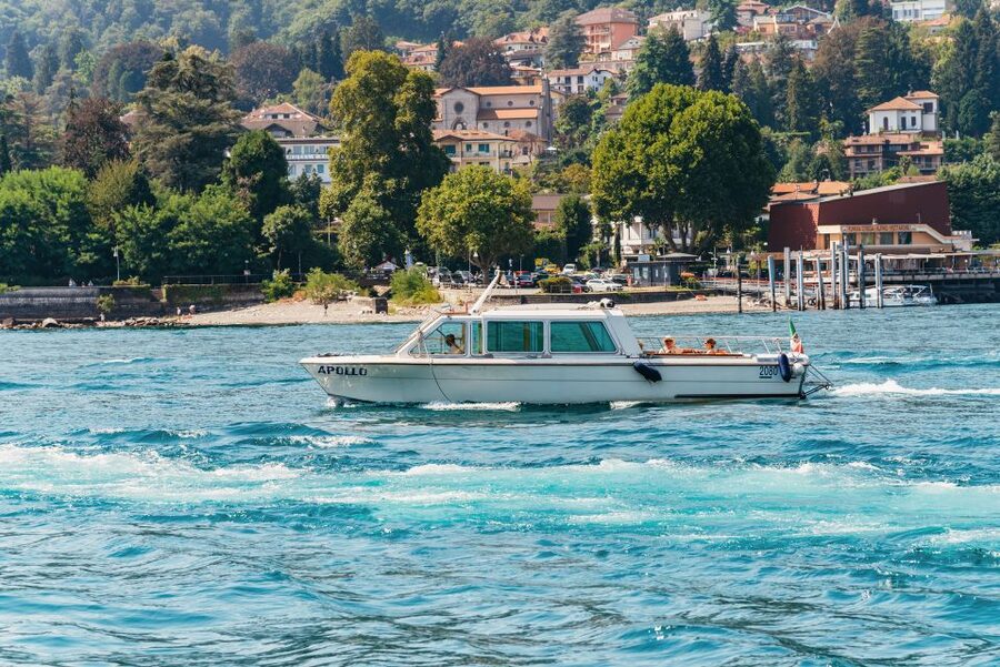 Stresa: 3 Borromean Islands Hop-On Hop-Off Boat Tour - Starting in Stresa Piazza Marconi: Getting Tickets and Finding Your Boat