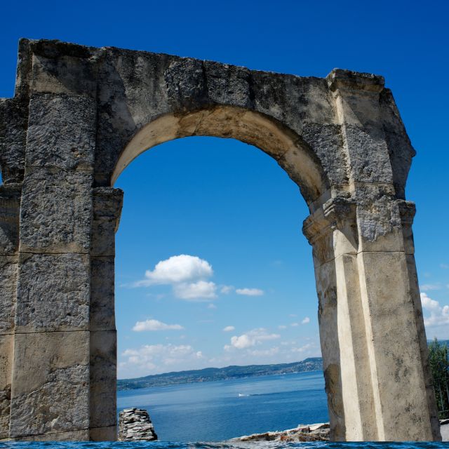 SUMMER ON A SAILBOAT: sailing, diving, aperitiv and fun... - Who should book this Lake Garda sail and water play