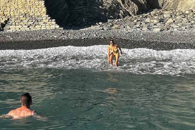 Swim&Enjoy 5 terre on the PINK Hyena with Captain Jenny! - Corniglia’s cliff houses and Vernazza’s towers plus Santa Margherita
