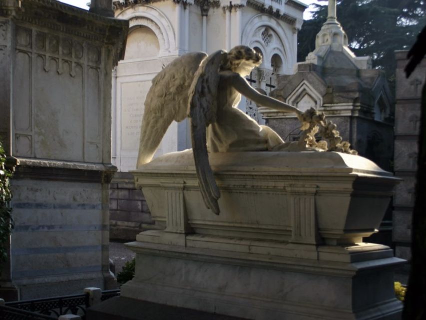The Monumental Cemetery of Milan: Discover the Unexpected - Small Group Size and the Guides That Make It Work