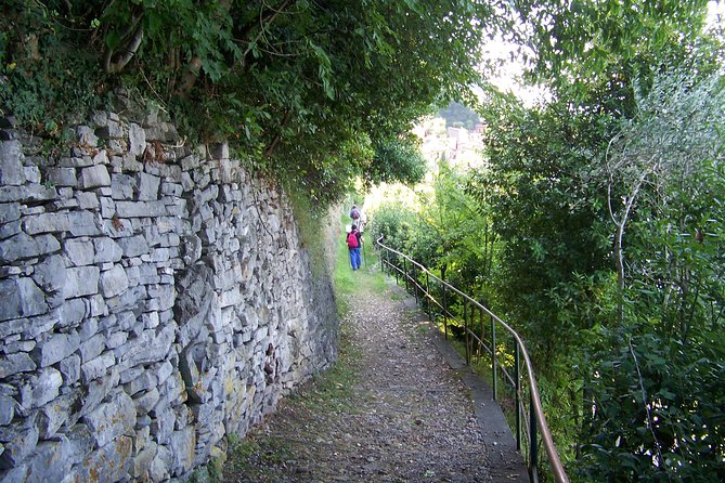 Varenna on the Como Lake, the Villa Monastero and the Patriarch's Greenway path - The long nature-walk stretch: Greenway of the Patriarchs and Fiumelatte