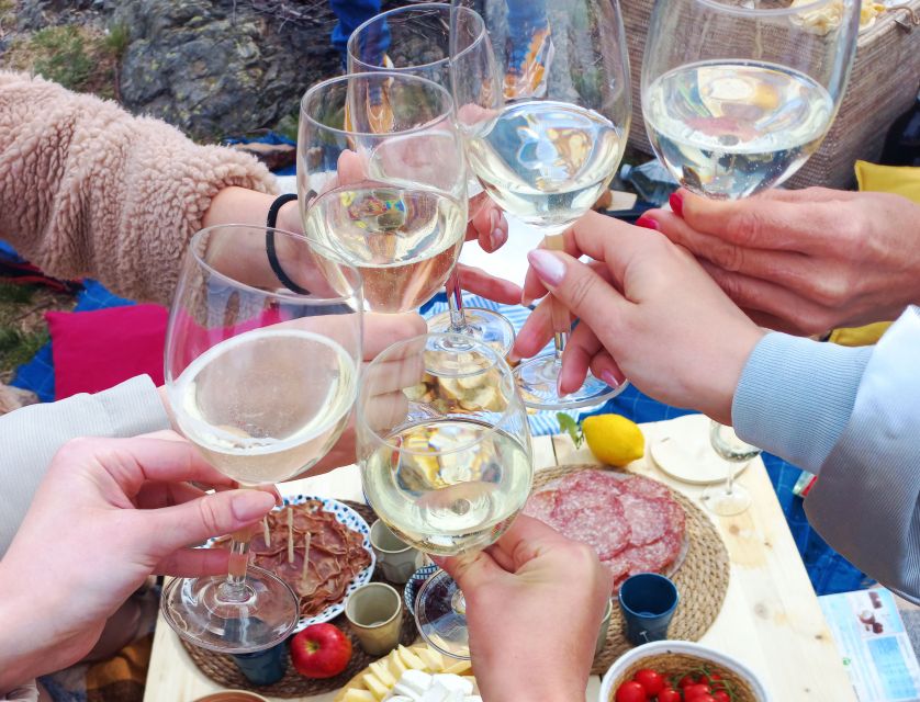 Varenna: Picnic Experience in the Italian Alps - Picnic at the mountain viewpoint: a pre-set basket with local flavors