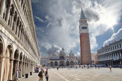 Venice and Verona Full Day Tour by Train from Milan