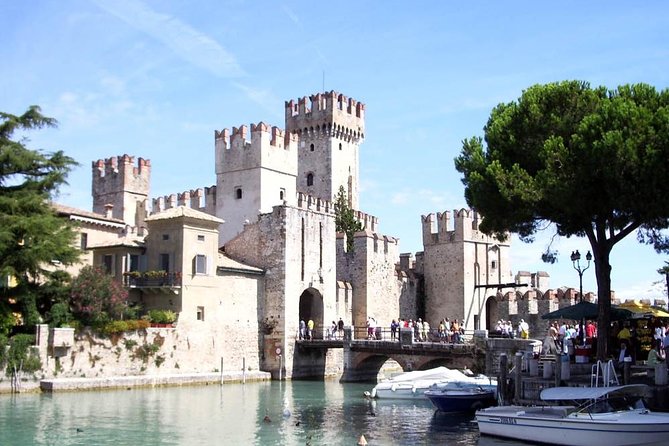 Verona and Lake Garda Day Trip from Bergamo - Casa di Giulietta: Juliet’s balcony and the quick photo stop